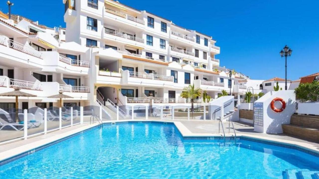 Greatly Located Apartment With Heated Pool, Los Cristianos 洛斯克里斯蒂亚诺斯 外观 照片